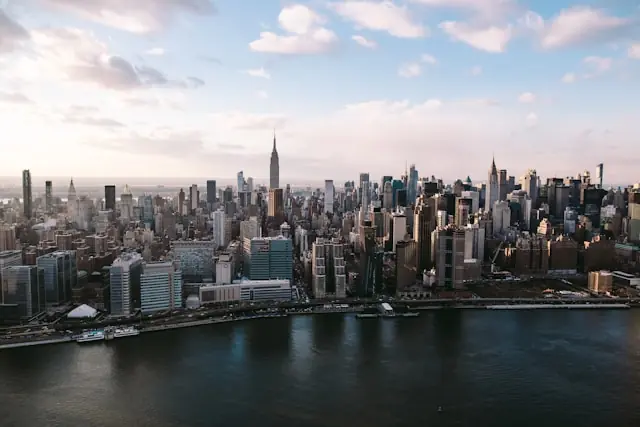 Skyline von New York als Symbol für den nordamerikanischen Aktienmarkt Skyline von New York als Symbol für den nordamerikanischen Aktienmarkt