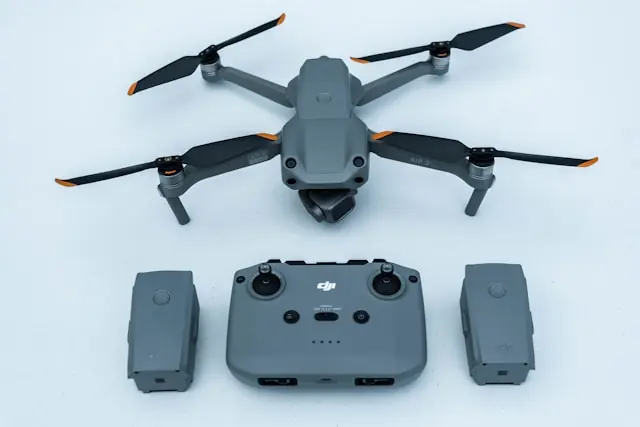 AIRO Group plant den Börsengang an der Nasdaq unter dem Ticker „AIRO“. Die Aerospace-Plattform bündelt Drohnentechnologie, Avionik, Pilotentraining und eVTOL-Entwicklung unter einem gemeinsamen Unternehmensdach. AIRO Group IPO 2025 | DieSpekulanten